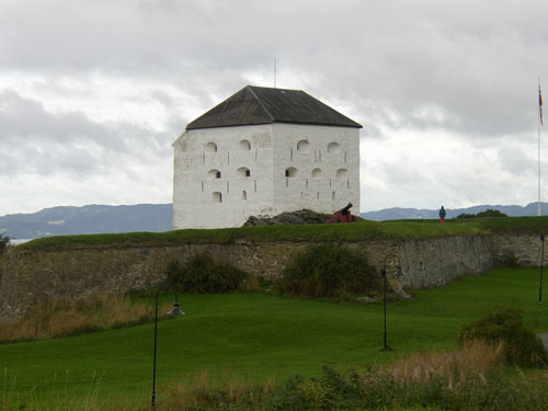p8300087