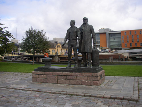 p8300100
